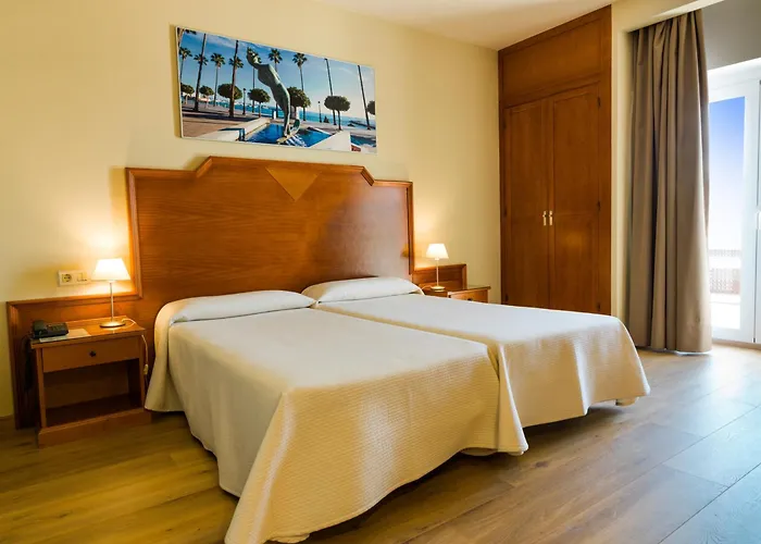 Monarque El Rodeo Otel 3*